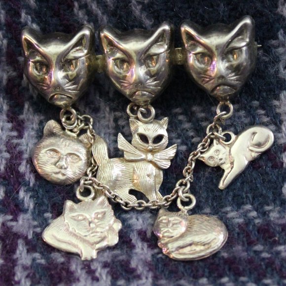 *925* Sterling Silver Meow Cat Charm Pin - Picture 1 of 6